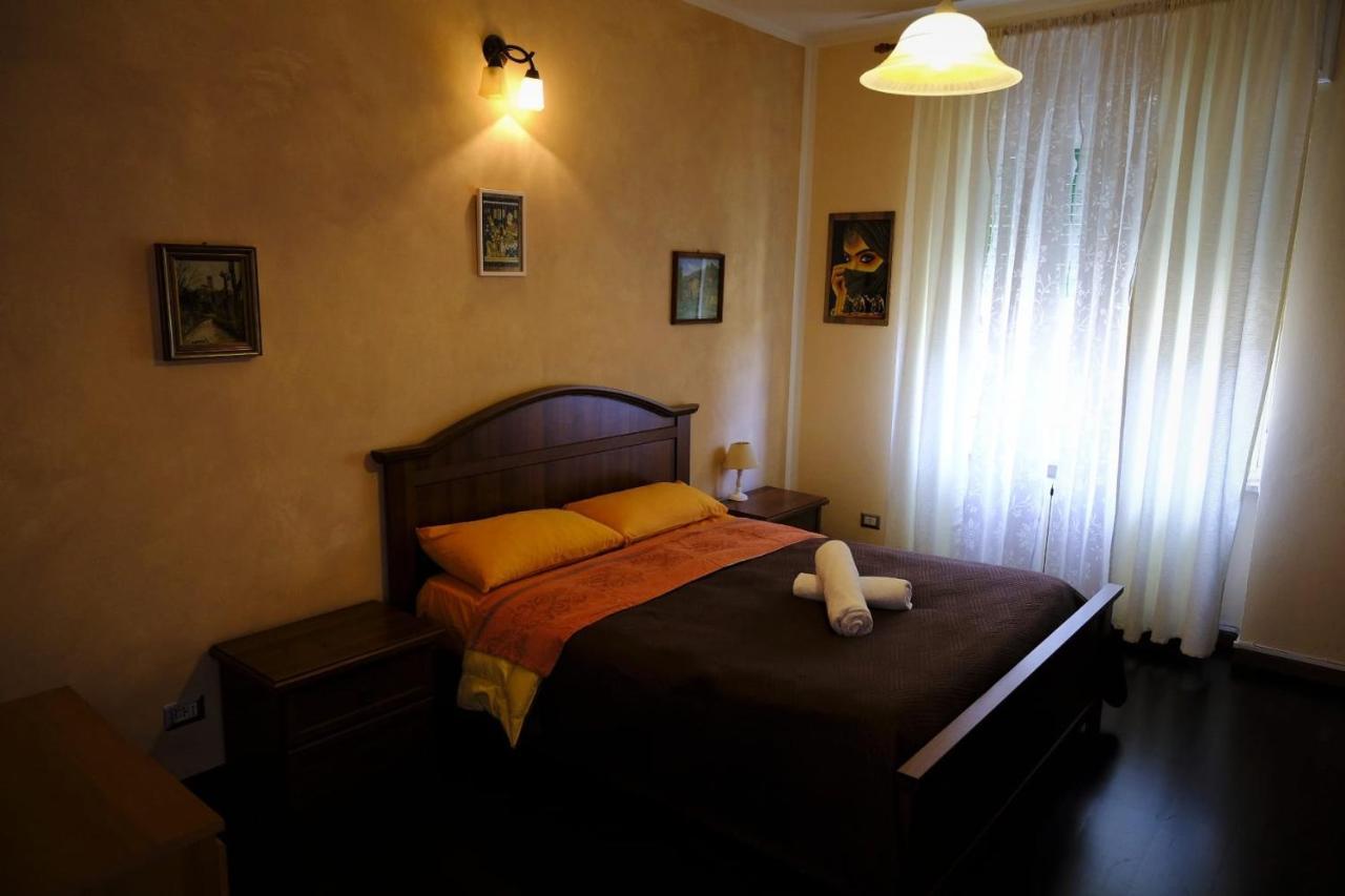 אלסנדריה Appartamento Con Tre Camere - Zona Centrale מראה חיצוני תמונה